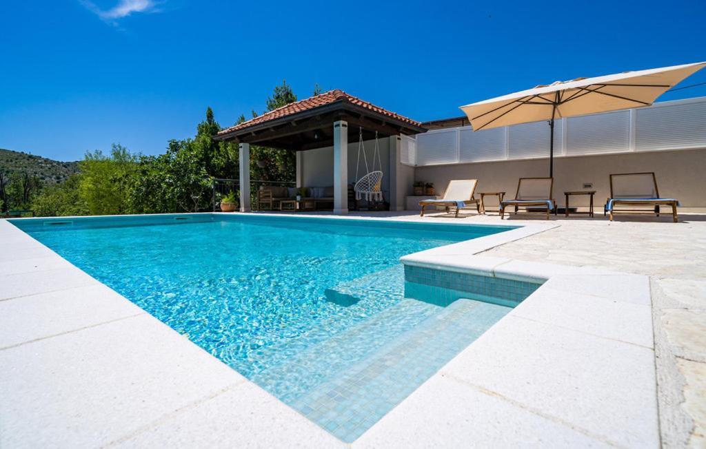 Villa Doli - Lovely Holiday Home With Private Pool Exteriör bild