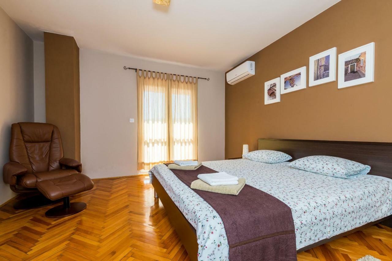 Villa Doli - Lovely Holiday Home With Private Pool Exteriör bild