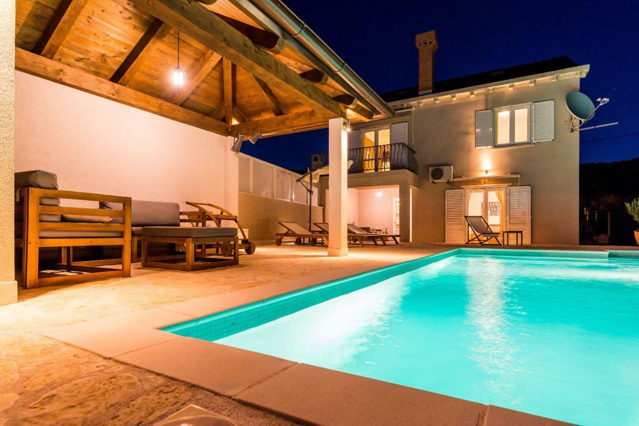 Villa Doli - Lovely Holiday Home With Private Pool Exteriör bild