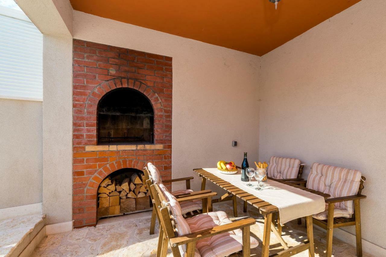 Villa Doli - Lovely Holiday Home With Private Pool Exteriör bild