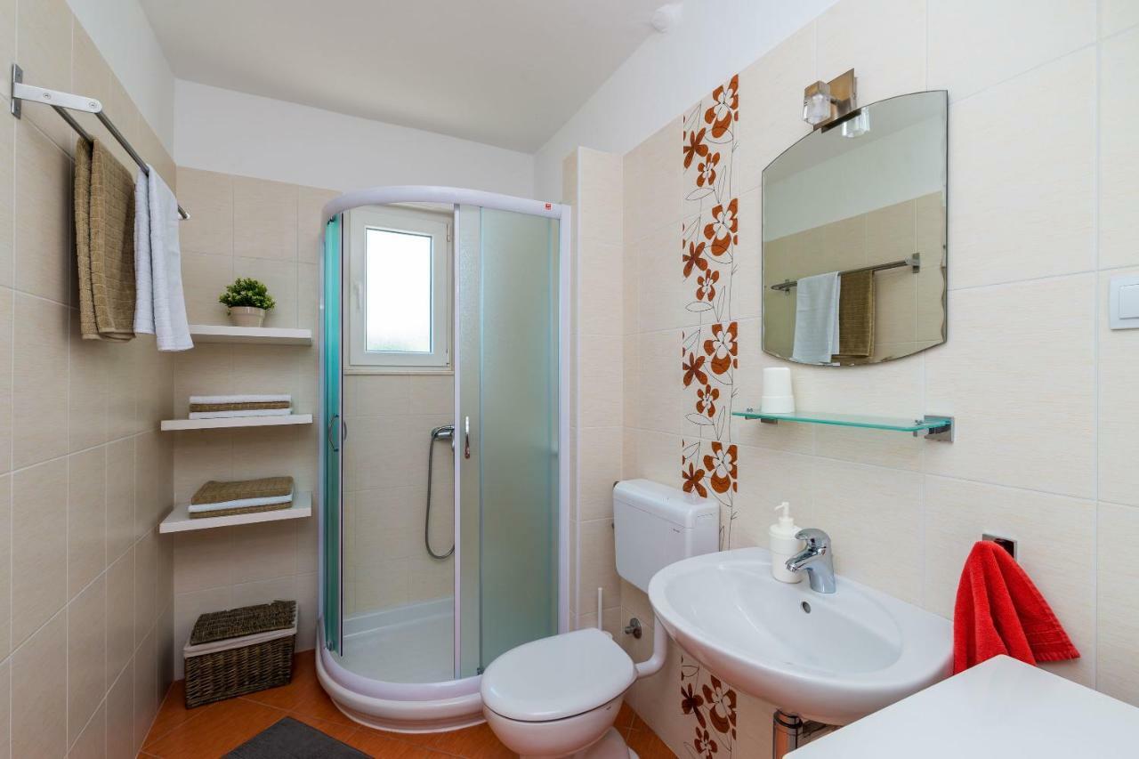 Villa Doli - Lovely Holiday Home With Private Pool Exteriör bild