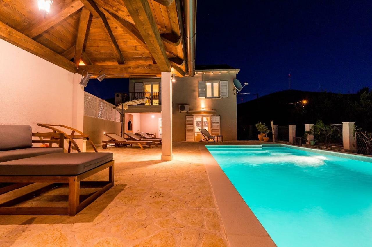 Villa Doli - Lovely Holiday Home With Private Pool Exteriör bild